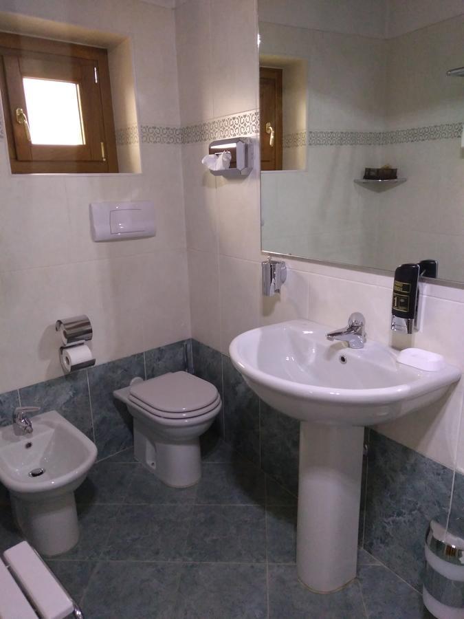 Hotel Fontana Santa Grumello del Monte Eksteriør billede
